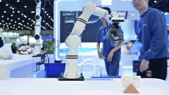 系团队霸占AI触觉焦点手艺占领全球人形